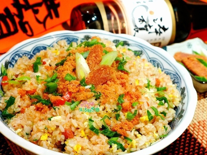 黄金乌鱼子炒饭【淬酿年菜料理】的做法