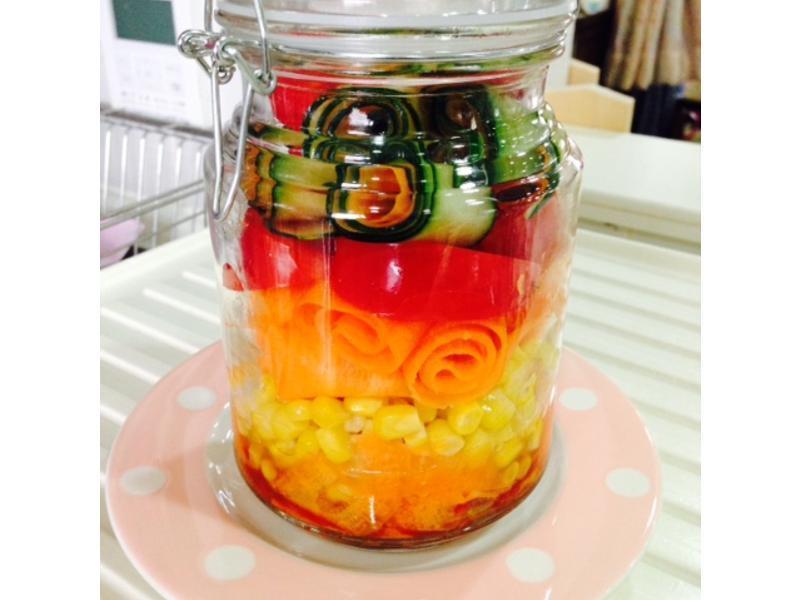 玻璃罐沙拉~メイソンジャーサラダ的做法