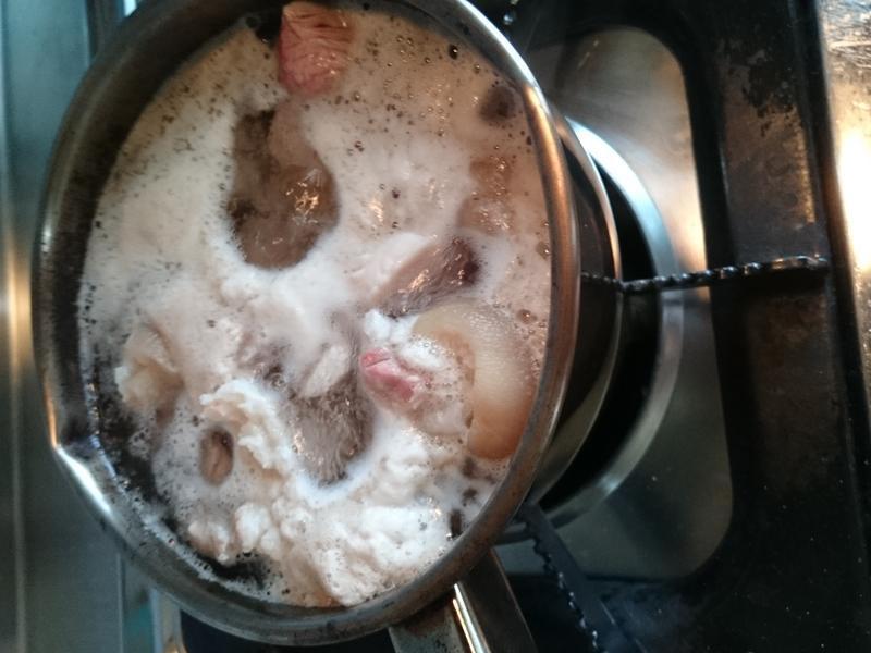 ���±�������