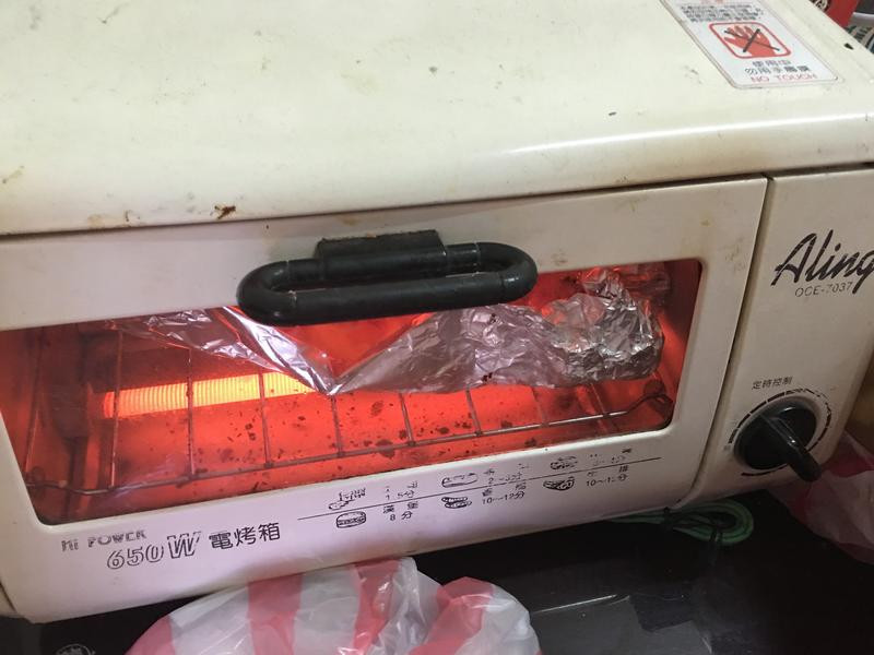 �h����������