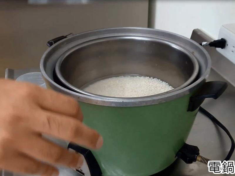 ӣ��Ϻ�׸������