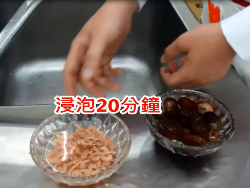 ӣ��Ϻ�׸������