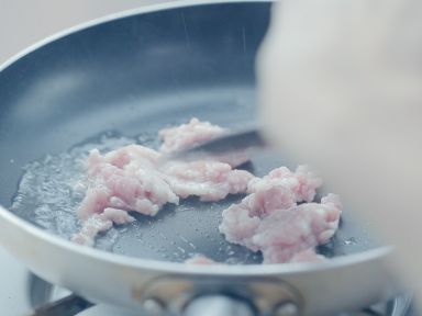 ���⼦�����������