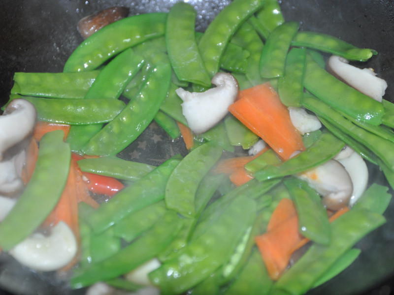 ��ͻ��ڲε�����