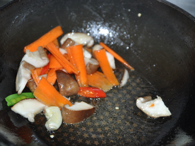 ��ͻ��ڲε�����