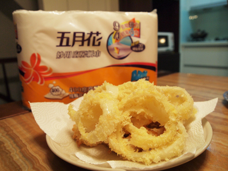 五月花妙用厨纸-洋葱圈的做法