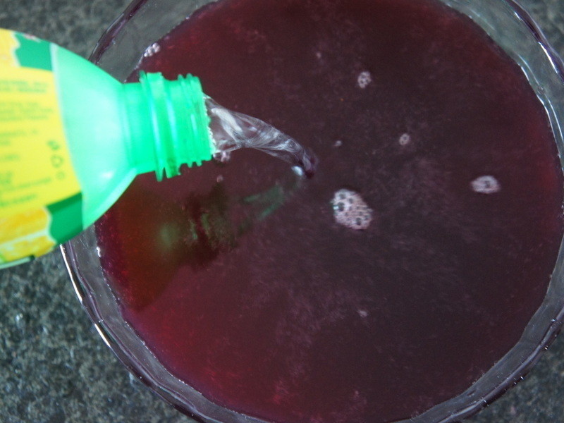 ������ˮ���ƣ�Sangria)������