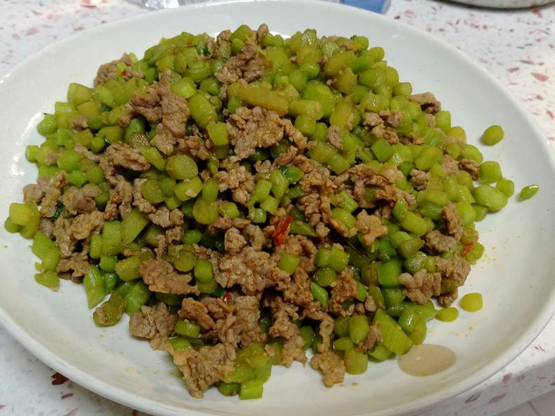 ��ʽ��ţ��ع�Ҷ��������