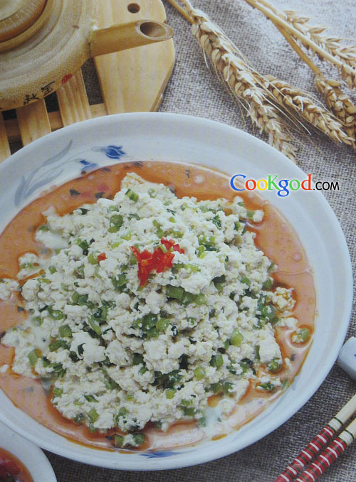 茼蒿小豆腐的做法