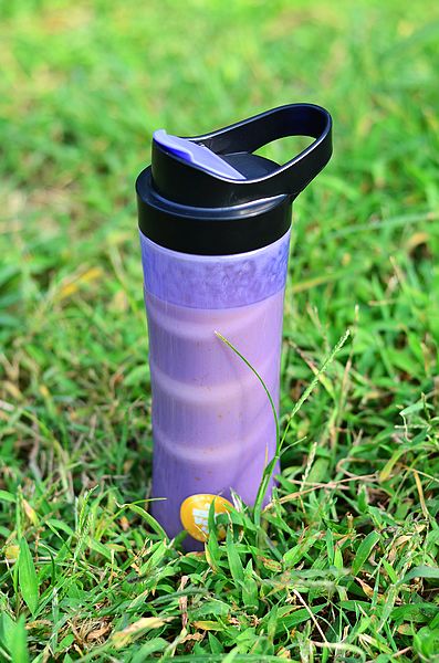 运动范儿的香蕉芒果奶昔的做法