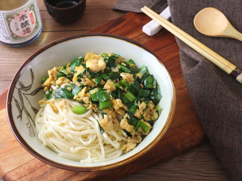 韭菜鸡蛋打卤面的做法