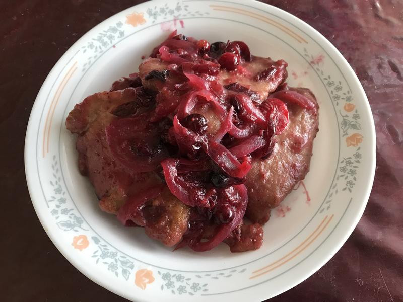 酱烧蔓越莓猪排的做法