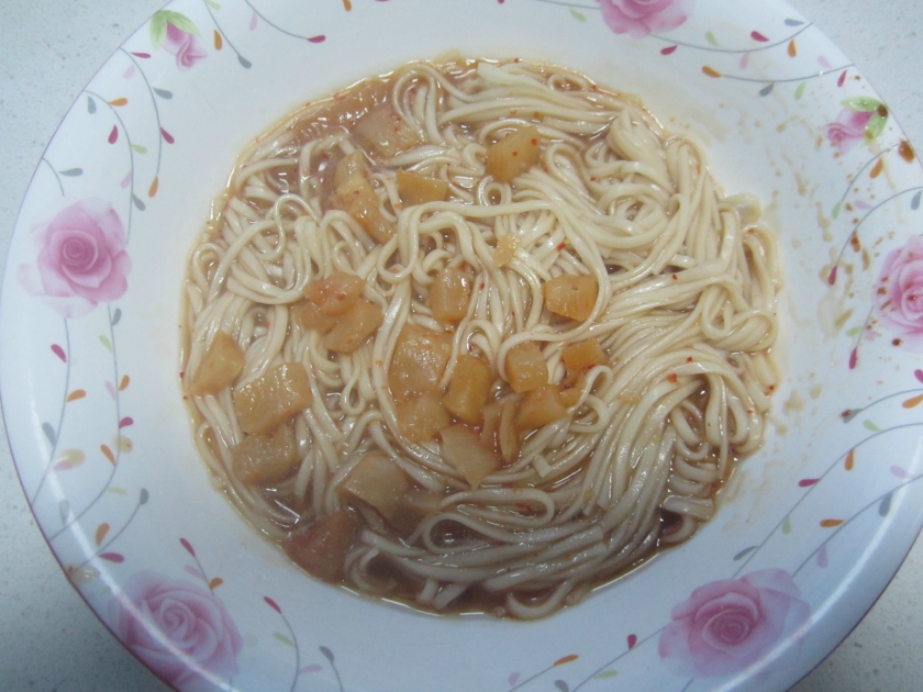 �ݲ�����������