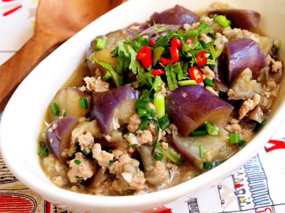 蒜茸肉碎茄子的做法