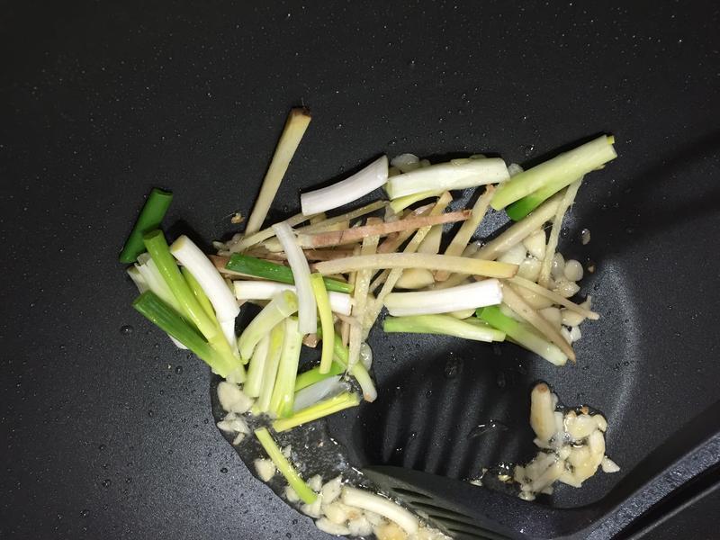 ����Ϻ�ʵ�����