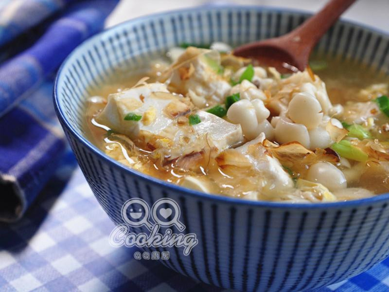 雪白菇味噌豆腐汤的做法