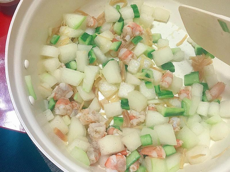 ����Ϻ�ʶ������ݷ�������