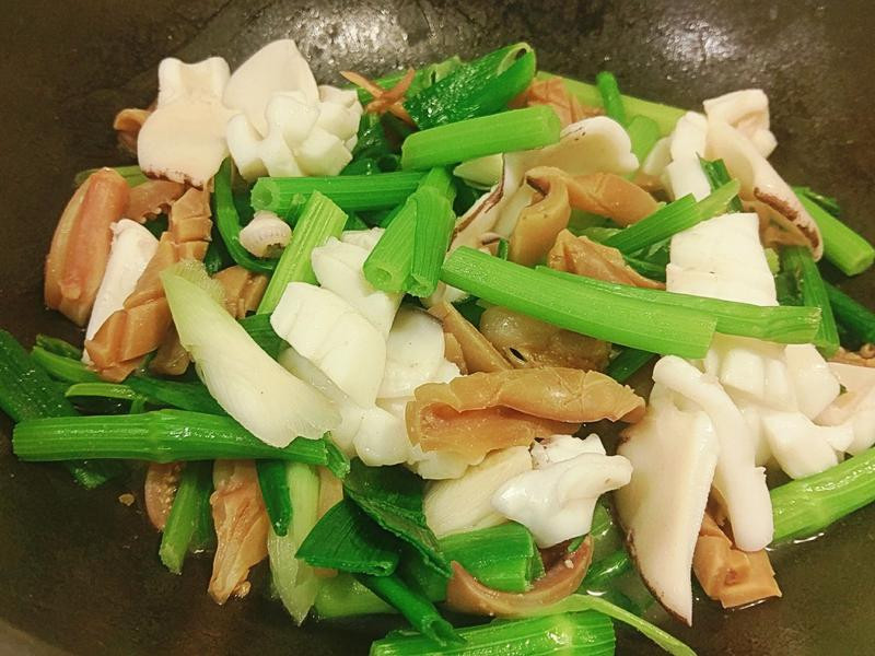 ���۳�˫�ϵ�����