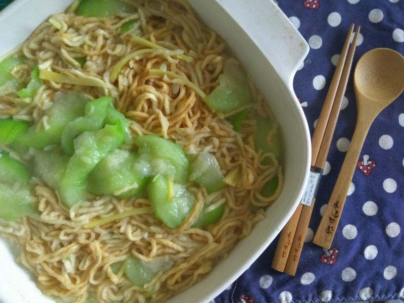 丝瓜意面锅的做法