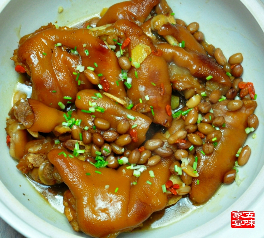 冰糖花生猪脚的做法
