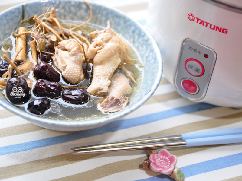 【我与大同美味炖汤】9尾草红枣炖鸡的做法