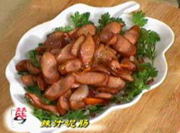 辣汁泥肠的做法