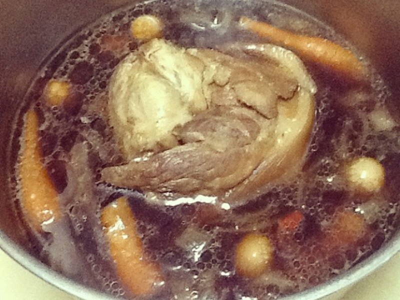 �����ʳ�ס�������� Stewed Pork Hocks������