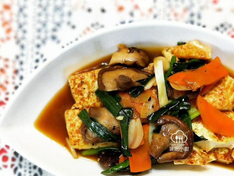 黑胡椒葱烧豆腐的做法