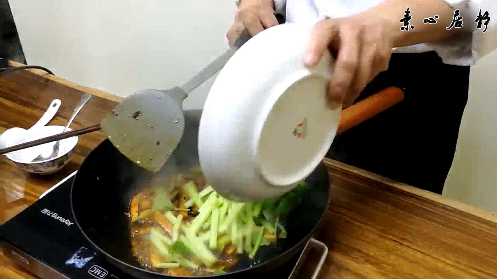 ����һ�̲�������±ζ�����-ׯ��ɽ������