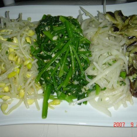 ������ɫ�˵�����