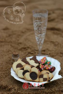 猫猫头饼干 巧克力夹心饼干 双色格子饼干的做法