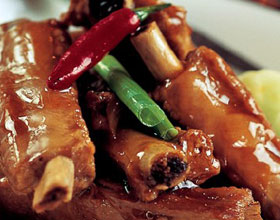 卤味酥排骨的做法