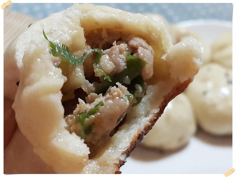 上海葱肉生煎包的做法