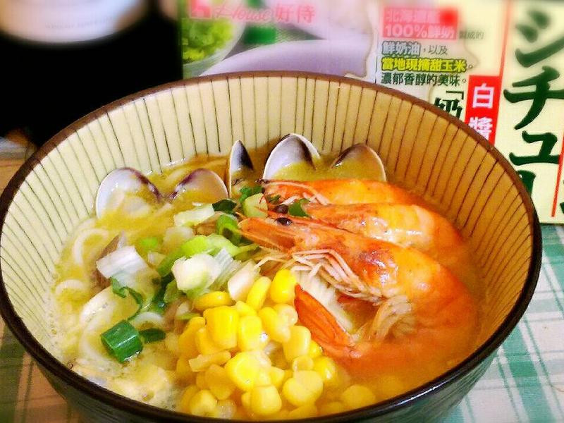 海鲜玉米奶油拉面的做法