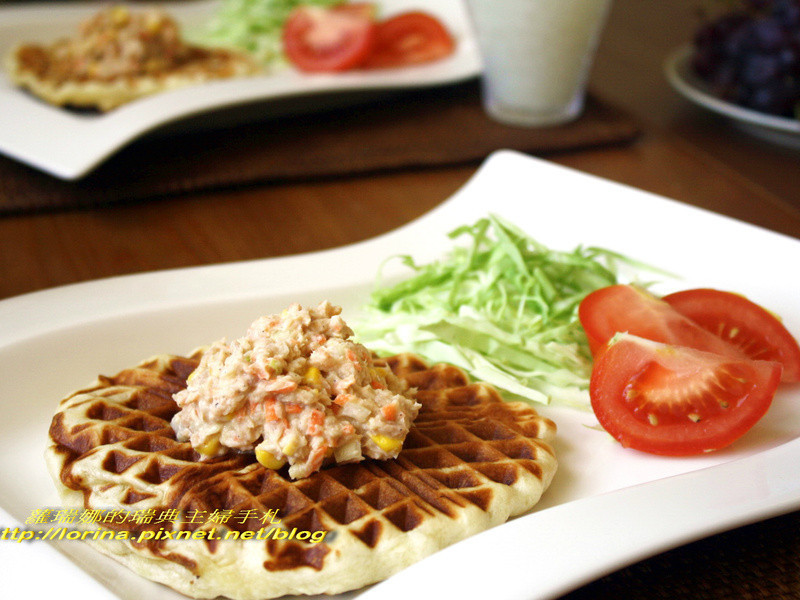 完美早午餐~芝司乐起司松饼佐洋葱鲔鱼沙拉酱的做法