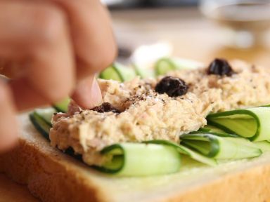 �����������˾������