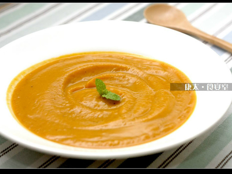 「得意的一天橄榄油」榄香南瓜浓汤的做法