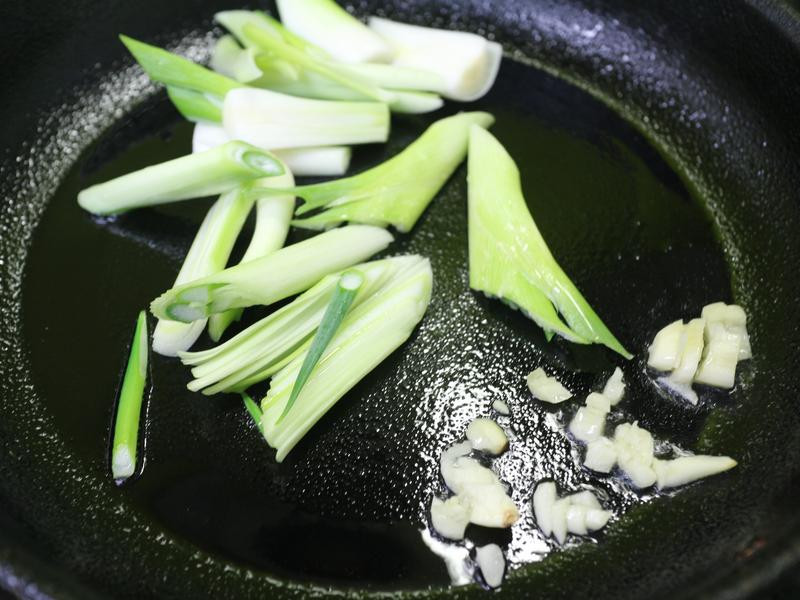 ��м����׷۵�����