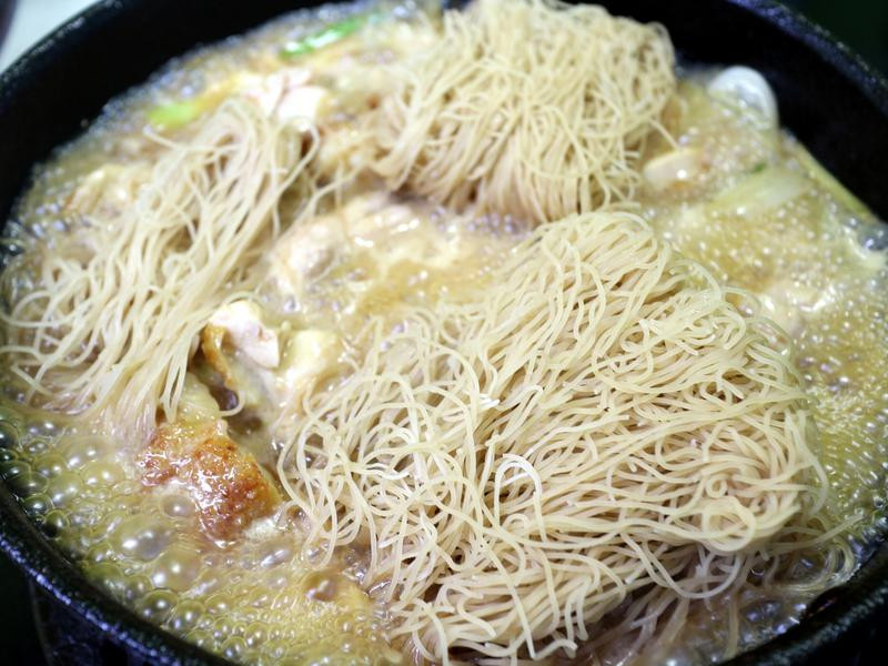 ��м����׷۵�����