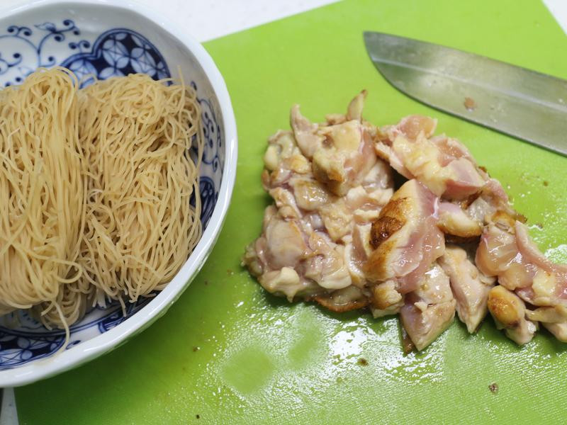 ��м����׷۵�����