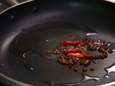 ��θ�ᶹ����ĭ�㵱������