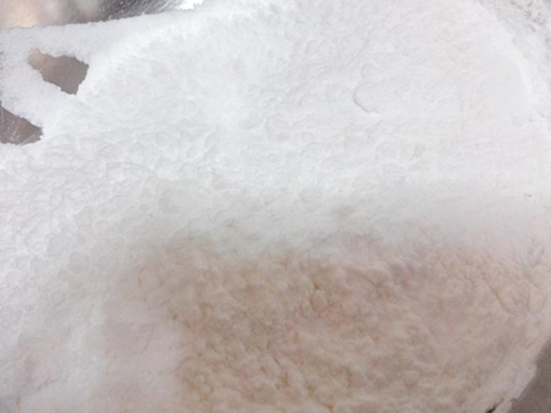 �����ҳ�������ɫ��Ȼ��ɫ�ص�����˪������