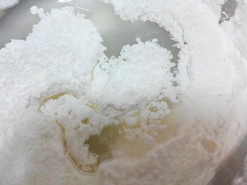 �����ҳ�������ɫ��Ȼ��ɫ�ص�����˪������