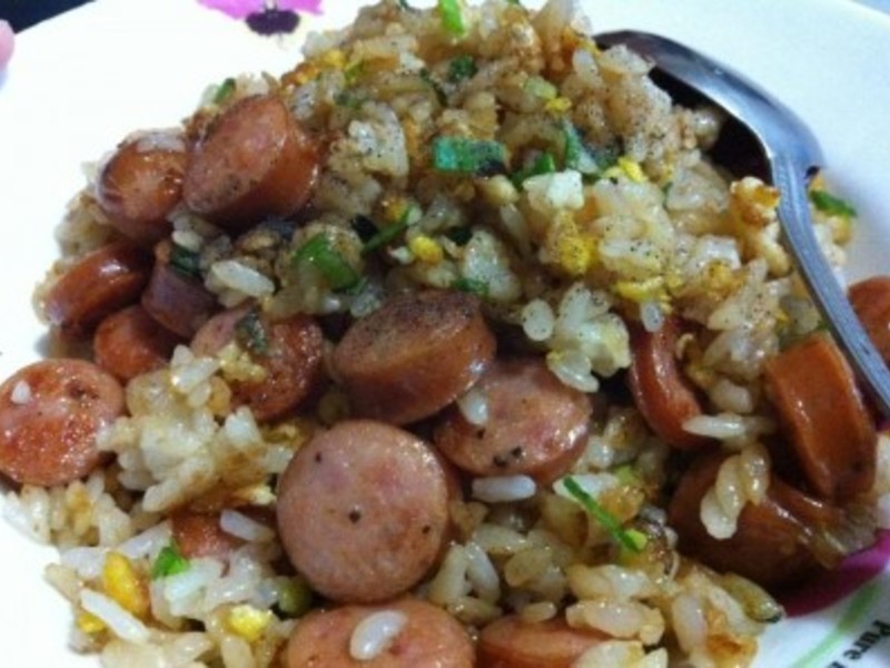 Q肉丁炒饭的做法