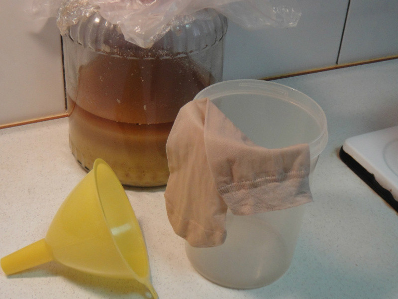 ����� ������ �ɹ��� �Դ� ���Ʒ�������