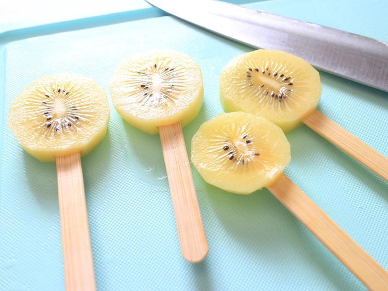 �ɰ�ӭ���硾С��ʳ�á�������