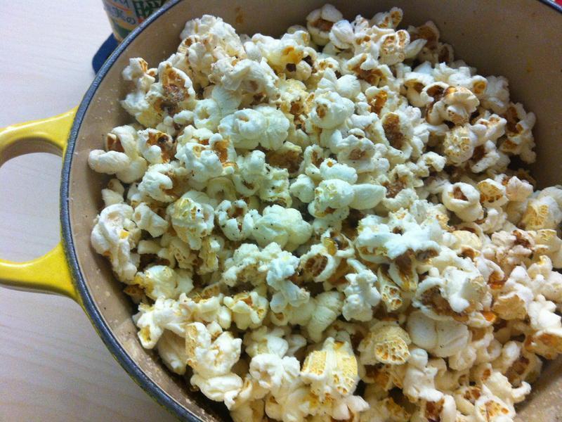 铸铁锅爆米花的做法