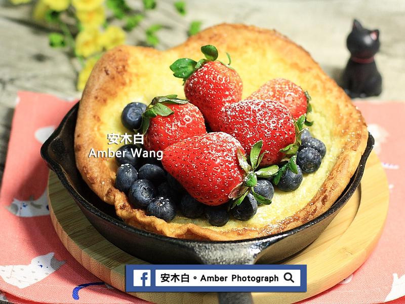 草莓蓝莓荷兰松饼的做法