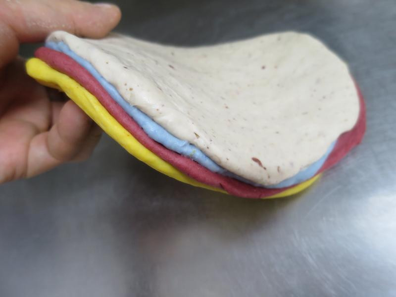 ��ɫ������ͷ������