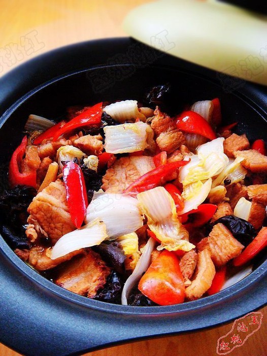 五花肉烩娃娃菜的做法